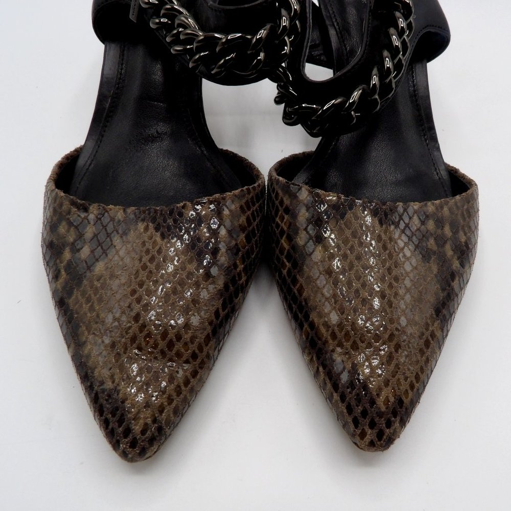 COACH REPTILE/LEATHER WITH CHAINS SZ 5